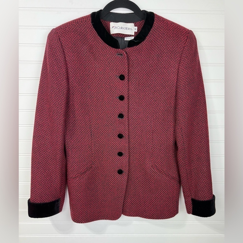 Vintage JH Collectibles red & black blazer. Size 4.